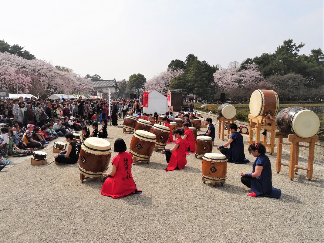 Японские барабаны вадайко или тайко - wea *