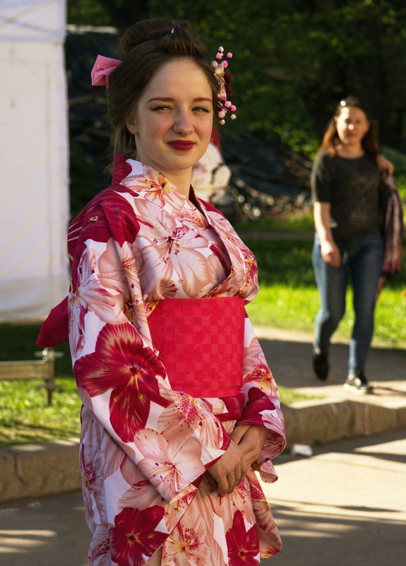 Девушка в кимоно - Aнна Зарубина