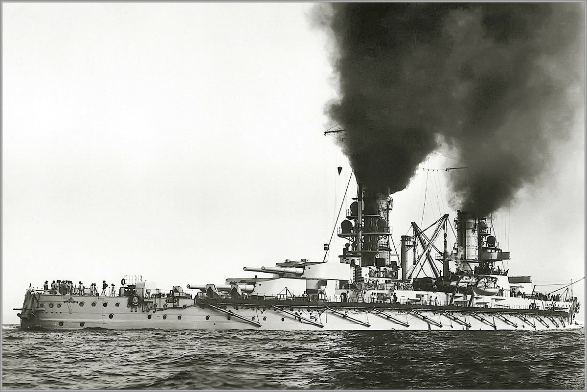 German battleship SMS "Kaiser" no later than 1915. - Александр 