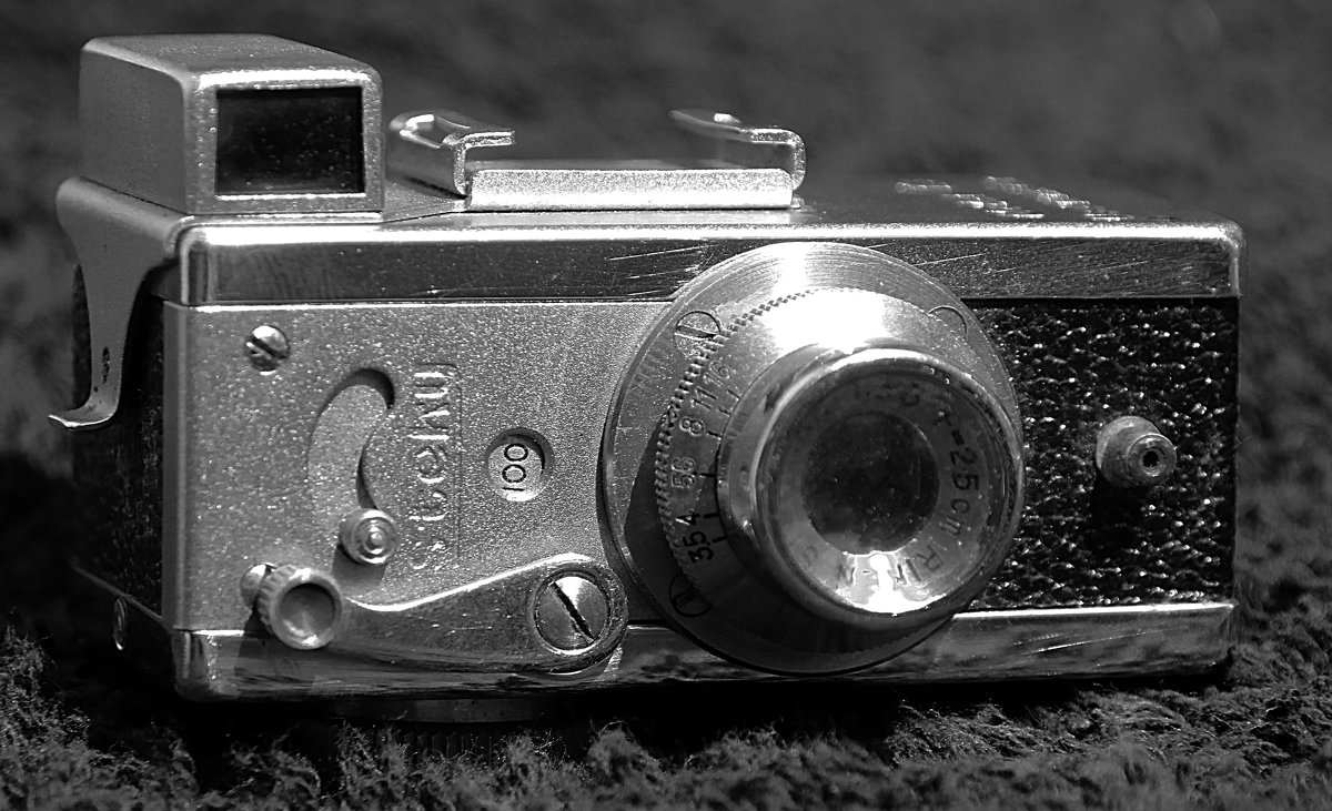 Камера Разведчиков  39 годов  (Steku 16 mm) - Jakob Gardok