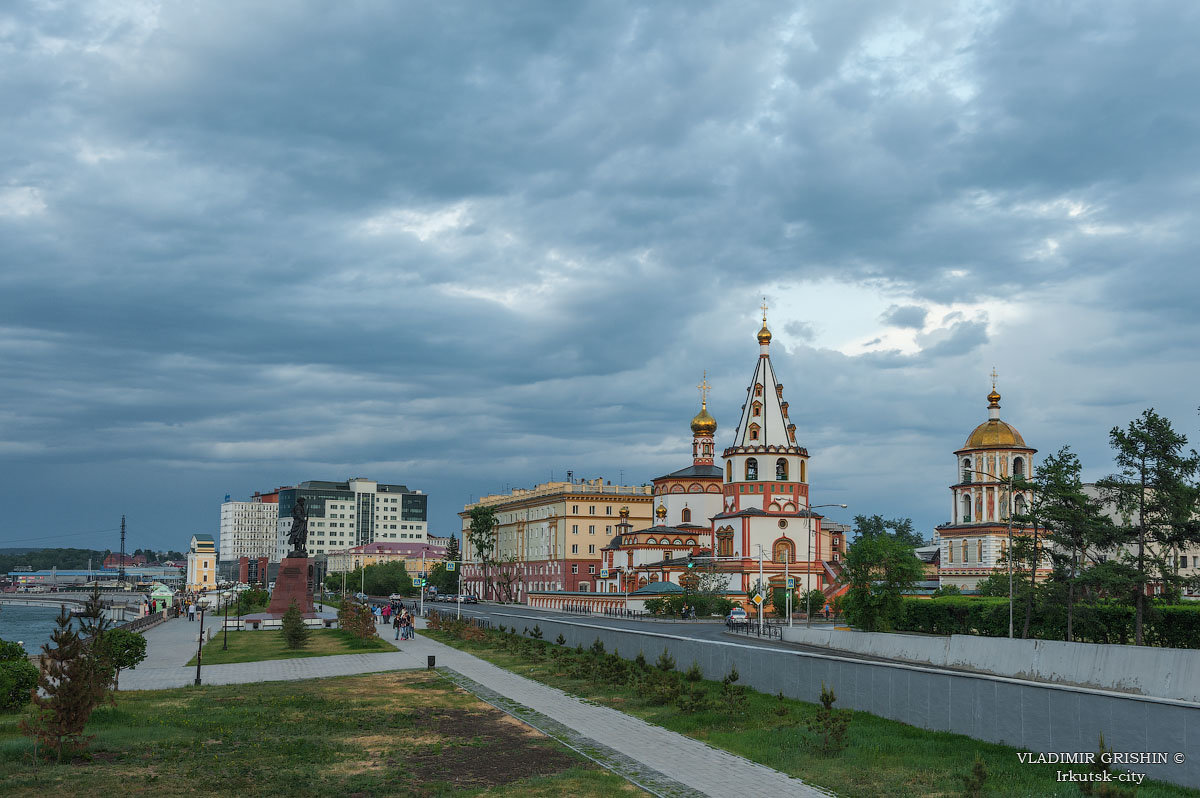 Хмурый вечер в городе - Sait Profoto