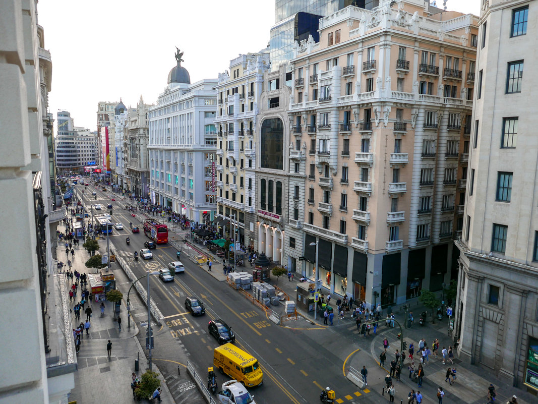 Madrid . Gran Via - Павел L