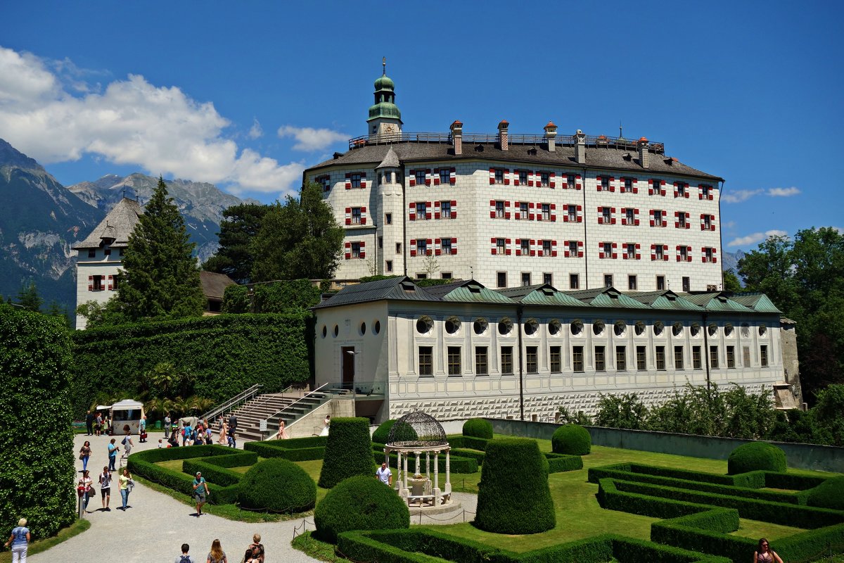 Замок Амбрас ( Schloss Ambras) — замок-музей в Инсбруке, Австрия - Galina Dzubina