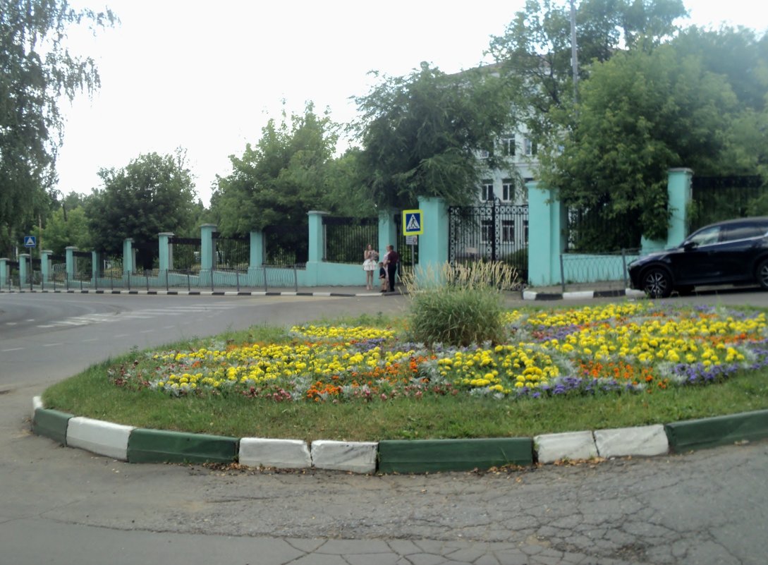 Краски лета в городе Дзержинский. - Ольга Кривых