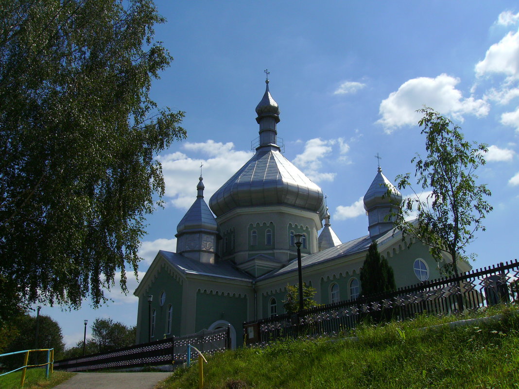 Греко - католический   храм   в    Пнёве - Андрей  Васильевич Коляскин