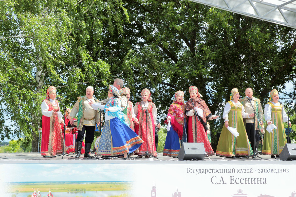 Выступление фольклорной группы в  Константиново - Agapa ***