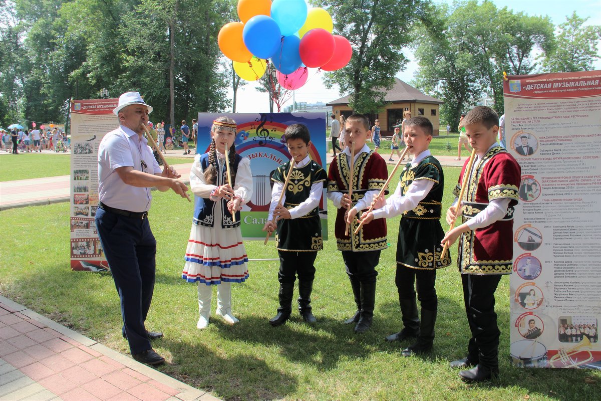 Музыка на связала.. - Венера Чуйкова