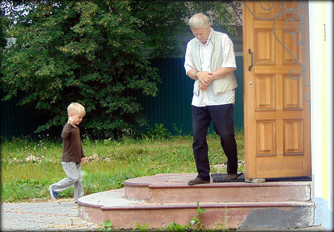 На пороге храма. - Любовь 