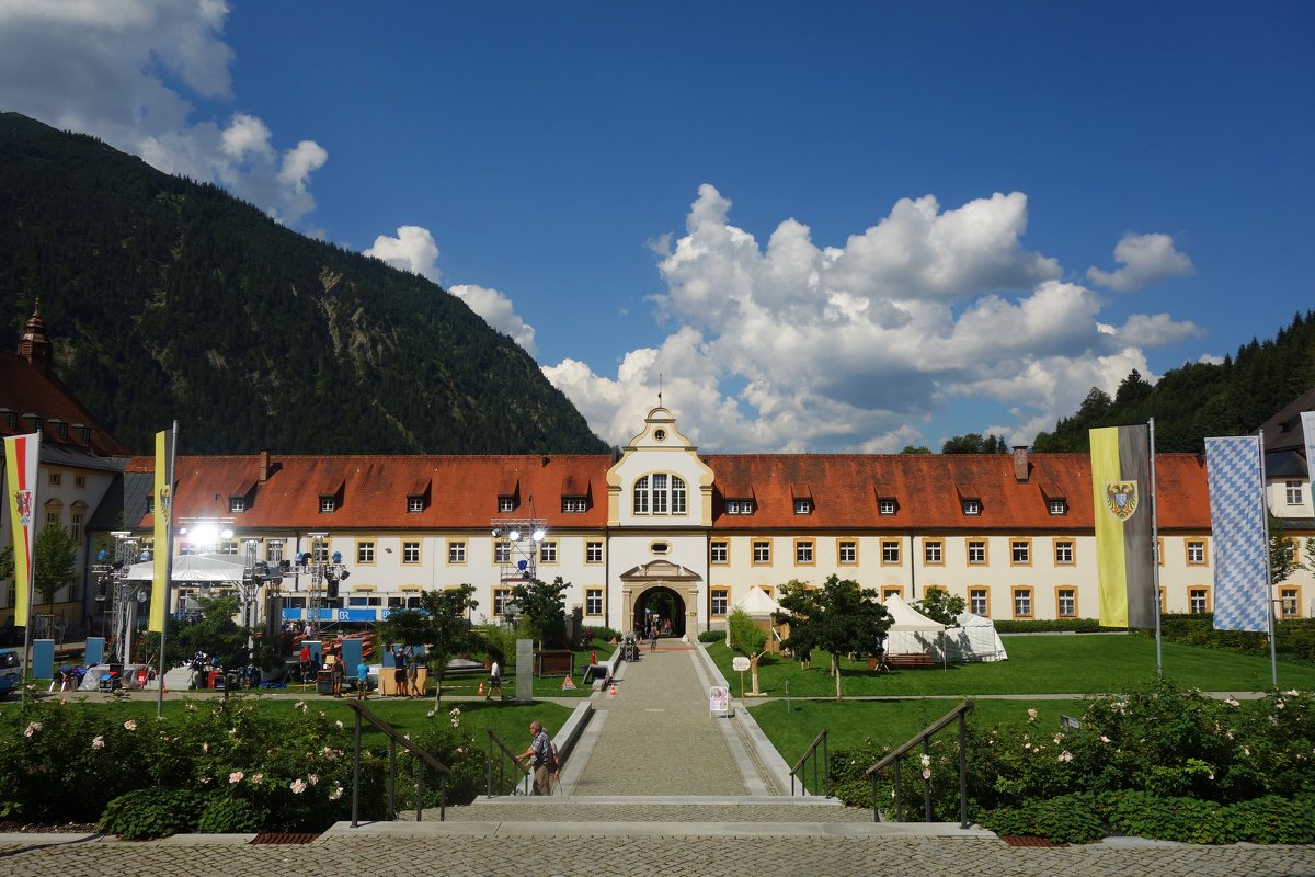 Монастырь Этталь в горной части Баварии - Galina Dzubina