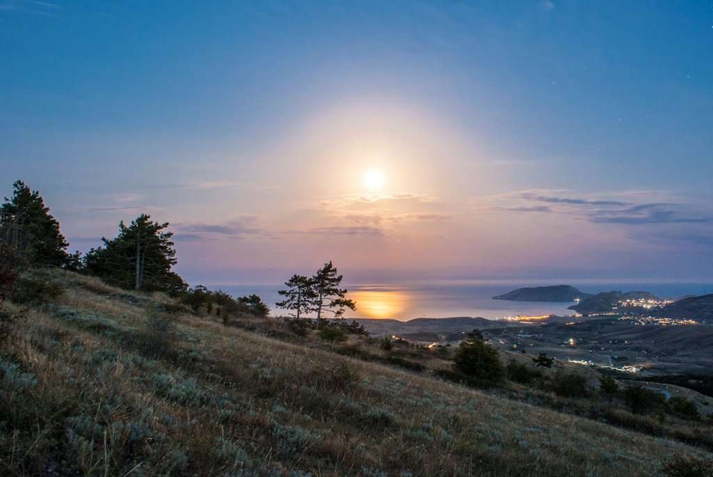 Лунная ночь в Крыму - Александр Буторин