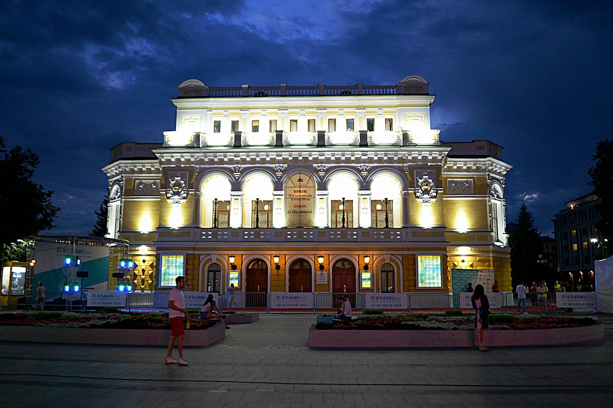 театр им покровского