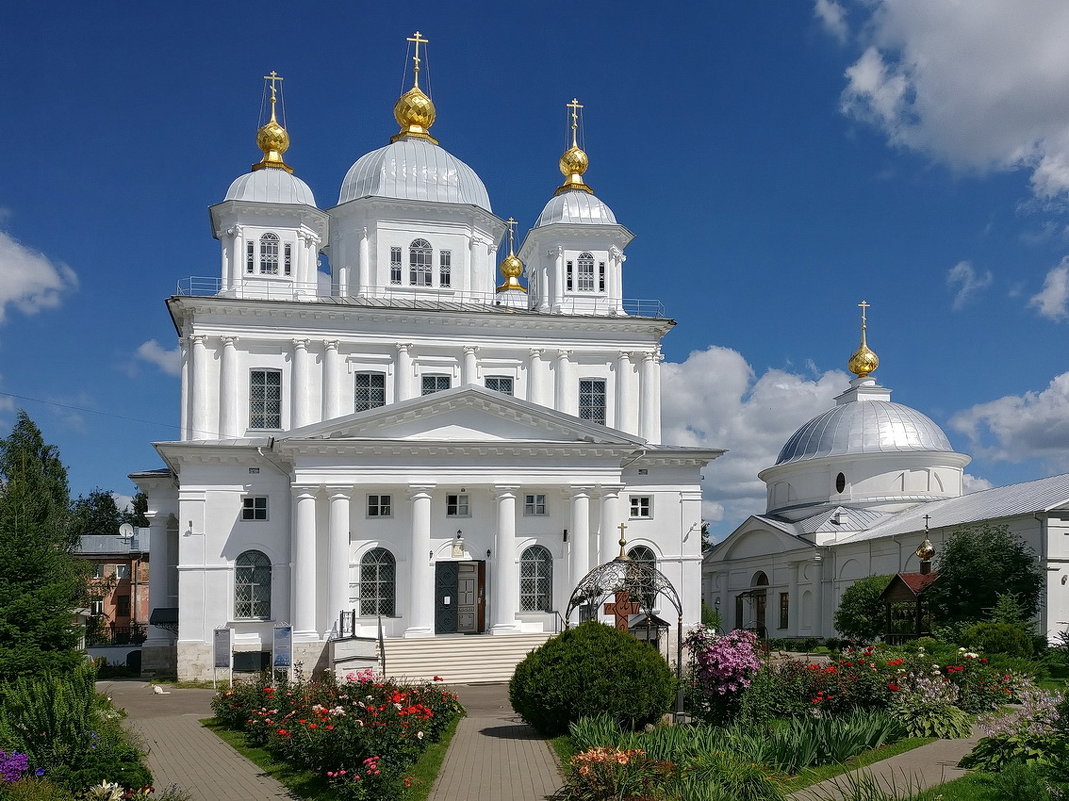 В Казанском монастыре Ярославля, после недавней реставрации - Николай Белавин
