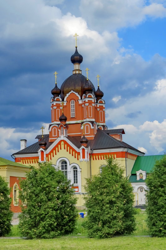 Крестовоздвиженская церковь - Светлана Петошина