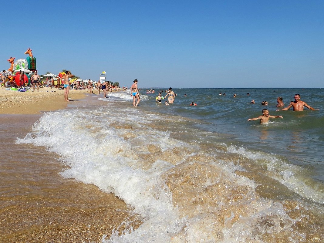 Хорошо отдыхать на Азовском море, благодаря мягкому климату и тёплой воде - Татьяна Смоляниченко