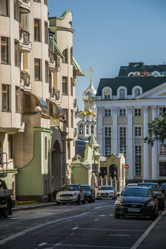 Сеченовский переулок к Остоженке - Сергей Лындин