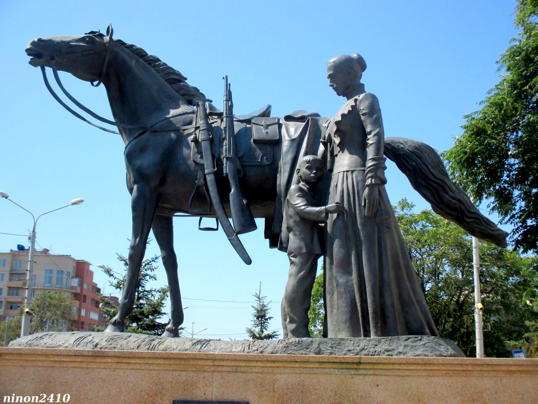 Памятник донским казакам в Ростове-на-Дону - Нина Бутко