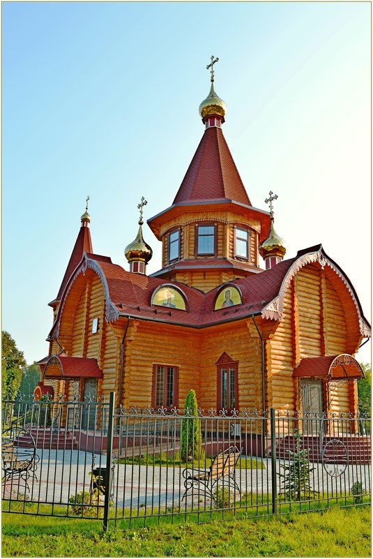 Храм в честь Святого Николая Чудотворца - Vladimir Semenchukov