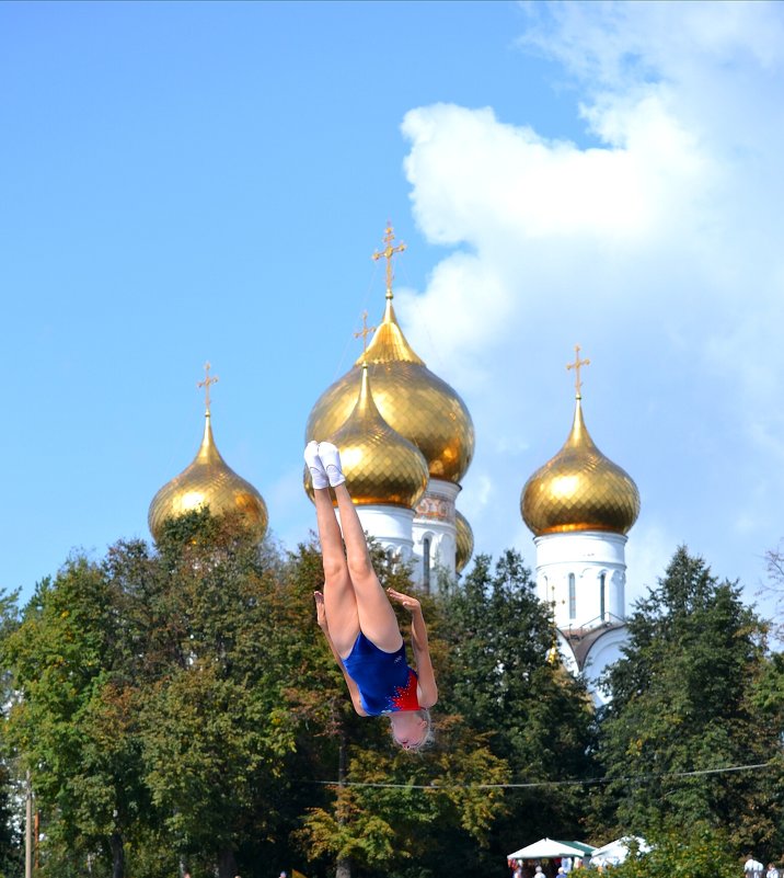 Прыжки на батуте,Ярославский полумарафон - Светлана Пантелеева