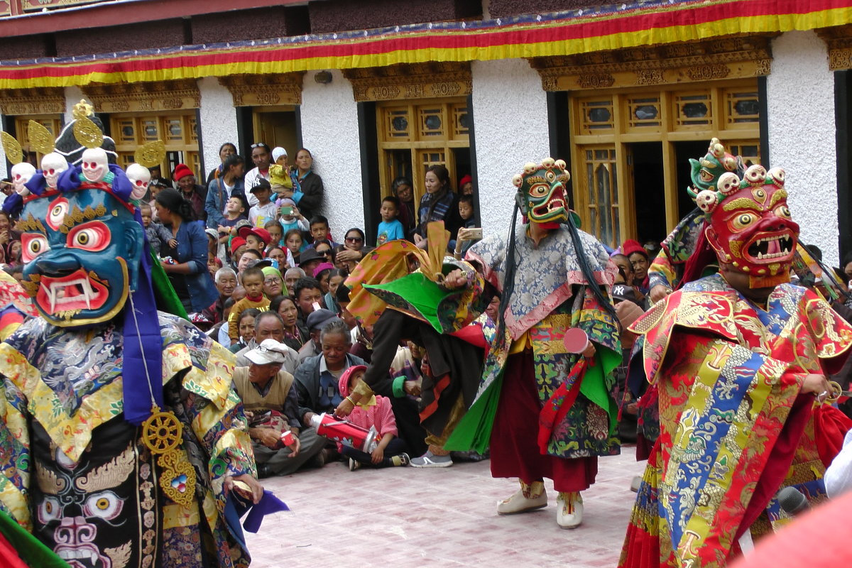 Фестиваль в Tserkarmo Gompa - Evgeni Pa 