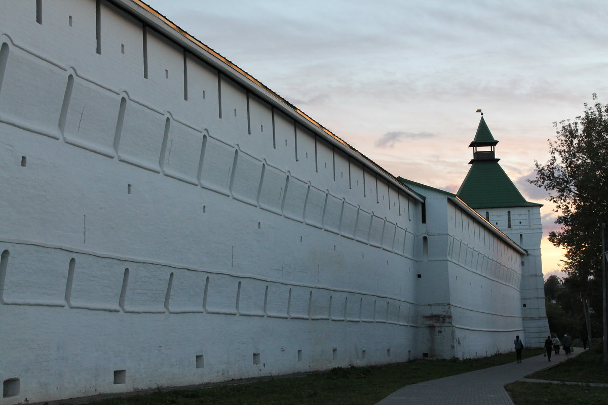 Крепостная стена монастыря. Троице-Сергиева Лавра - Lara Pereverzeva