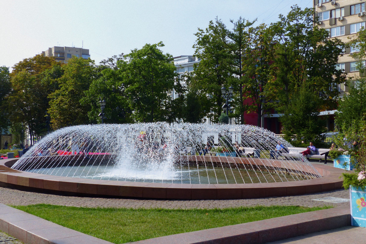 фонтан в Москве. - Пётр Беркун