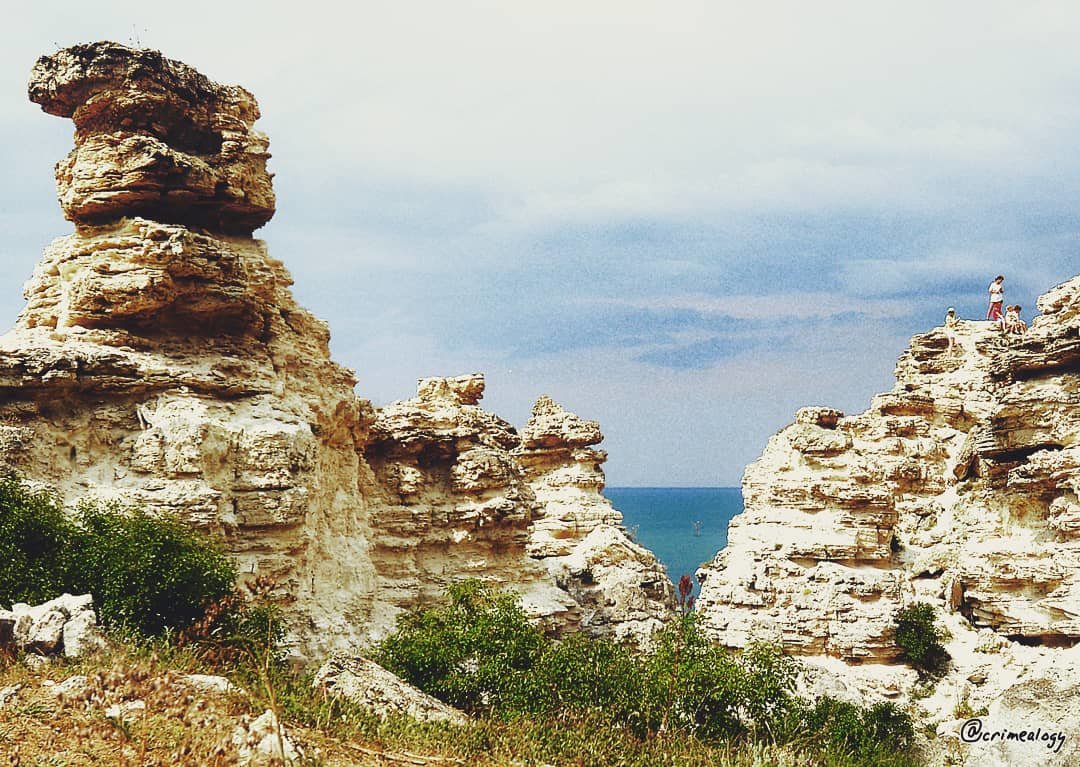 Скальные лабиринты Тарханкута... Джангульское оползневое побережье... Rocky labyrinths of Tarkhankut - Сергей Леонтьев