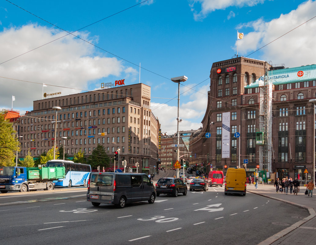 улица Kaivokatu В Хельсинки. - Борис Калитенко
