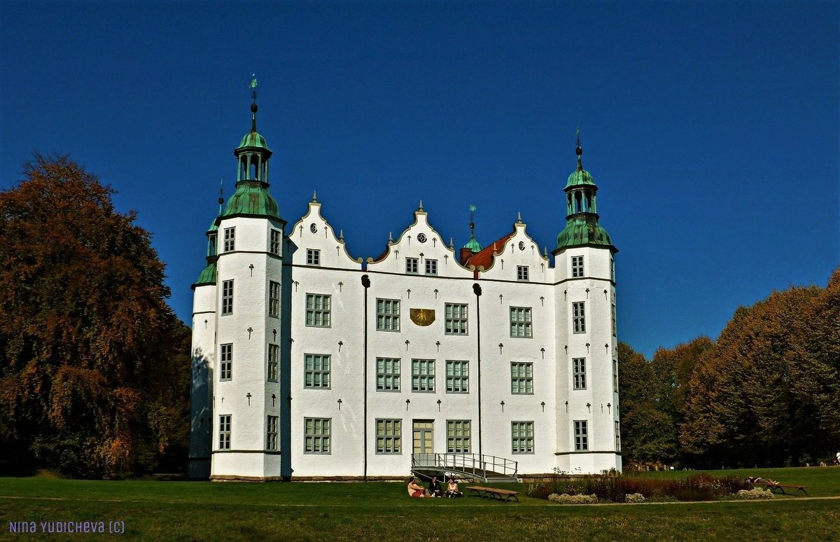 Schloss Ahrensburg - Nina Yudicheva