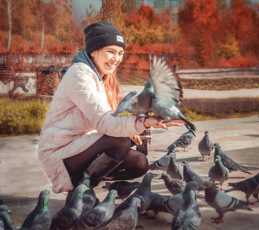 Девушка и голуби - AntoninaAZ Зоткина