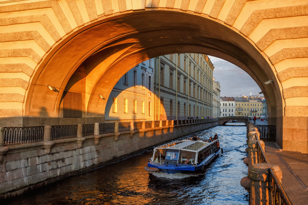 Набережная зимней канавки Санкт-Петербург Эрмитажный мост