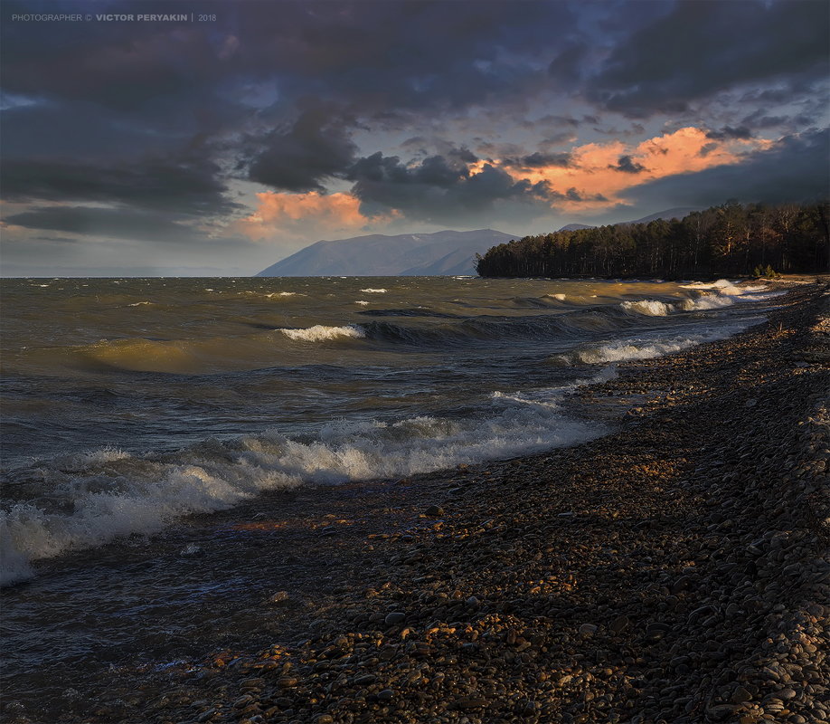 Осенний Байкал :: Виктор Перякин – Социальная сеть ФотоКто
