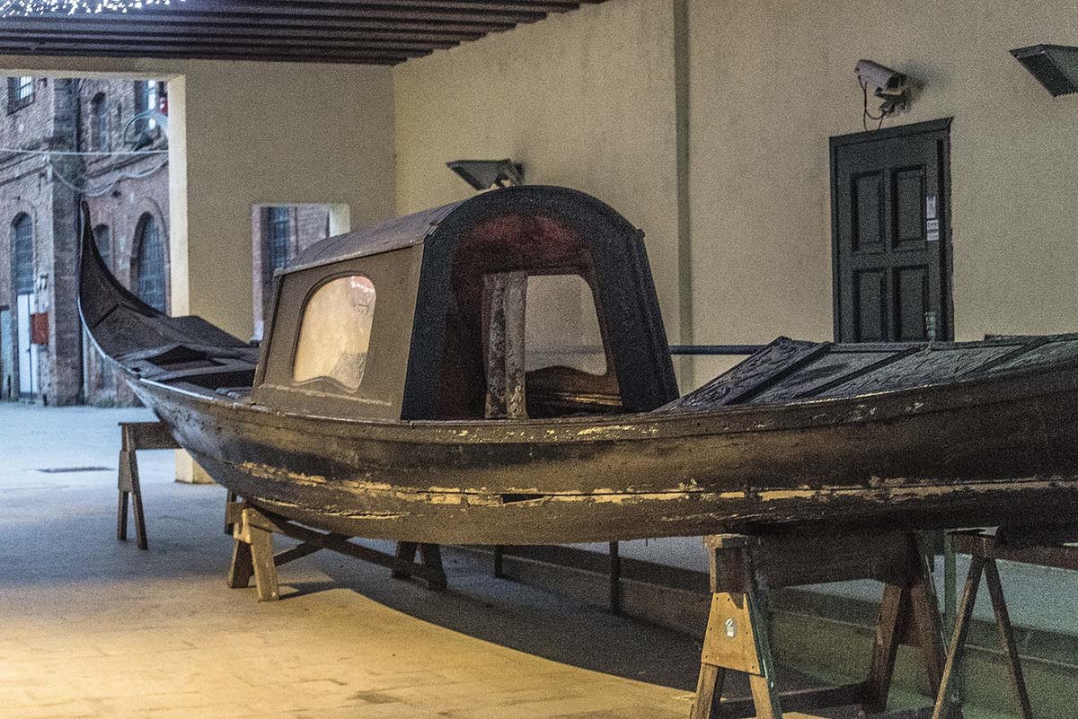 Venice. Gondola of the 19th century. - Игорь Олегович Кравченко