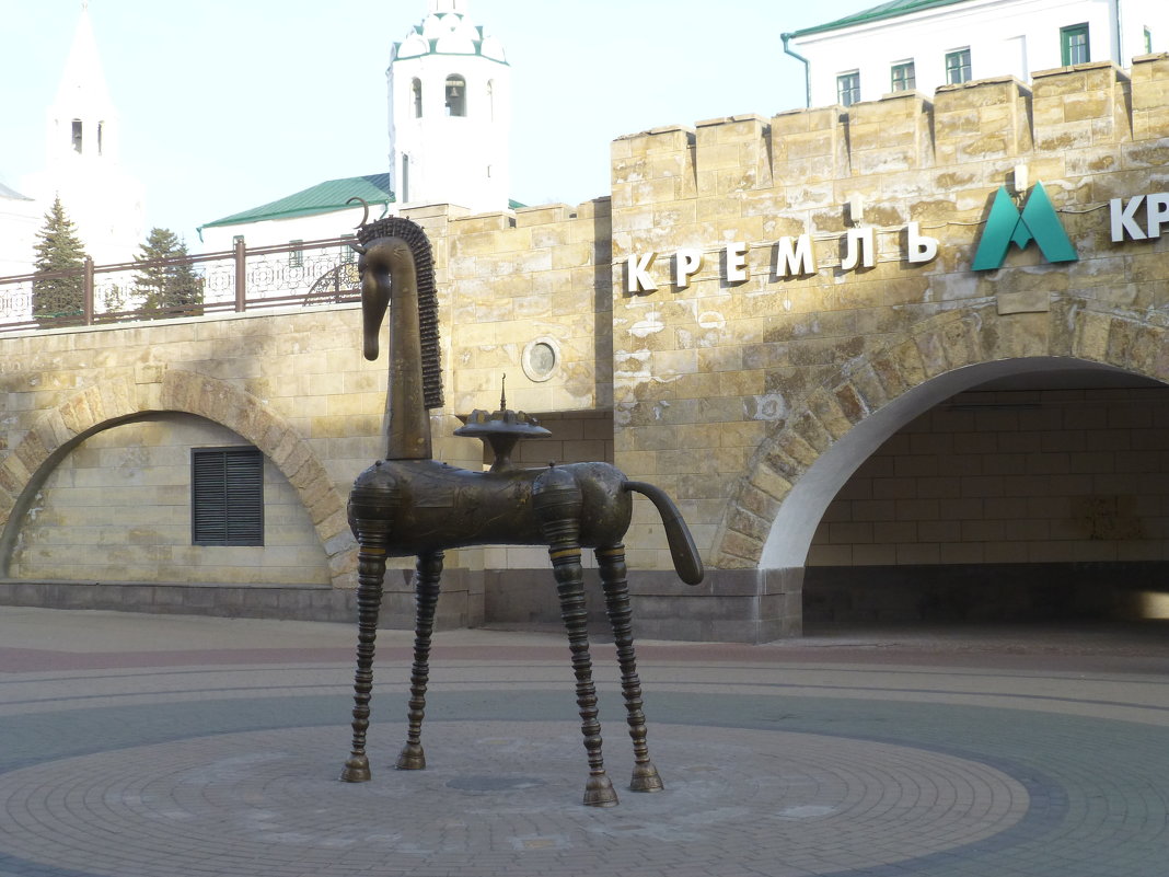 Скульптура «Конь-Страна» - Наиля 