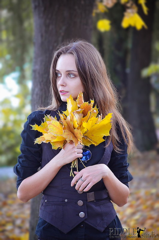 Осенний портрет - Anny Riddle