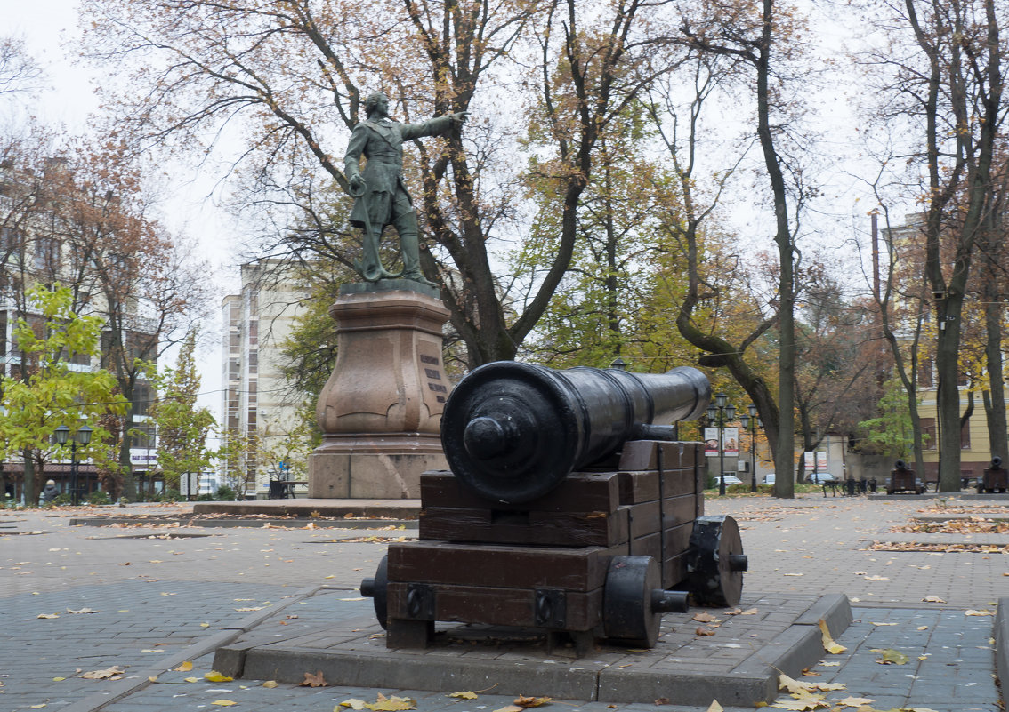 Памятник Императору Петру Великому - Евгений Мухин