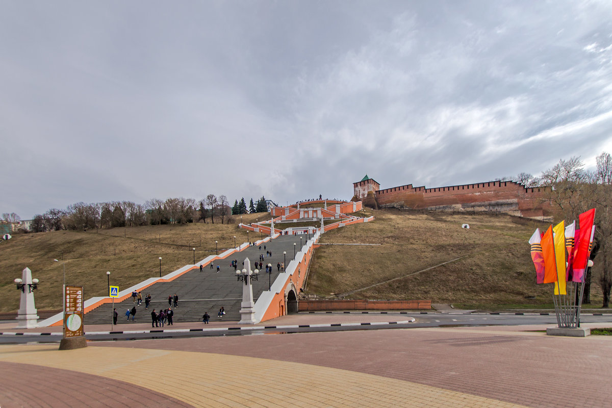 2018.04.30_7930-2 Ниж.Новг.Чкаловская лестница 1920 - Дед Егор 