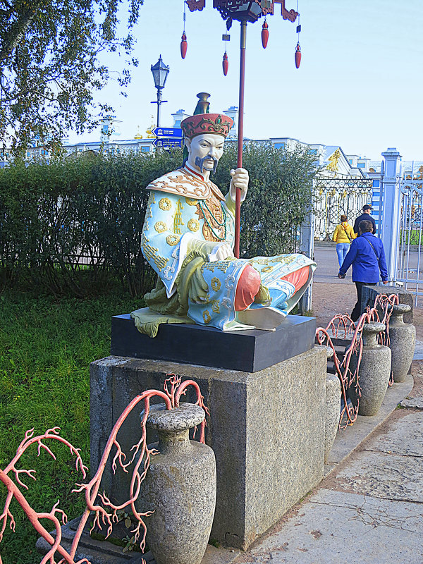 Скульптура на большом Китайском мосту. - Валентина Жукова