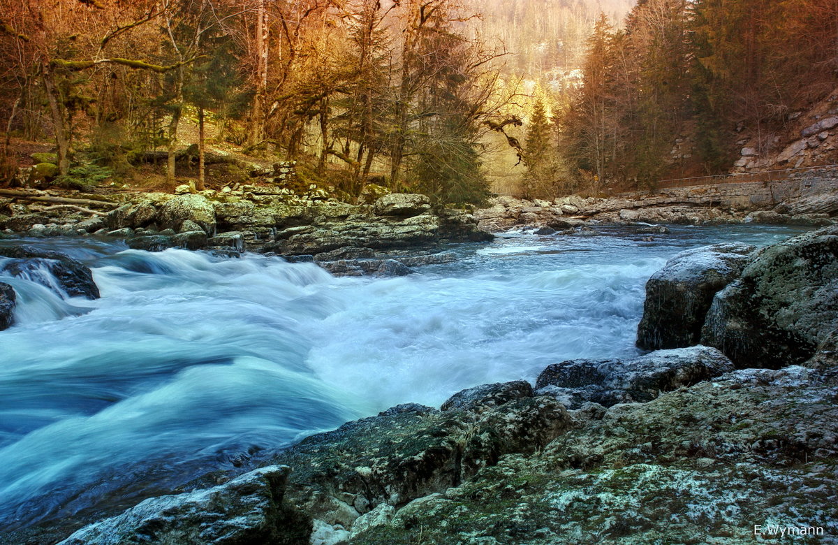 вода холодная в реке бежит - Elena Wymann