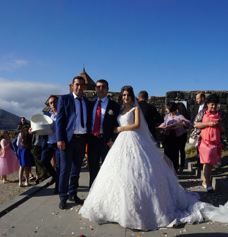 Армянская свадьба ... - Лариса Корженевская