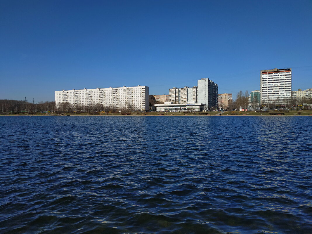 Весна в городе - Андрей Лукьянов