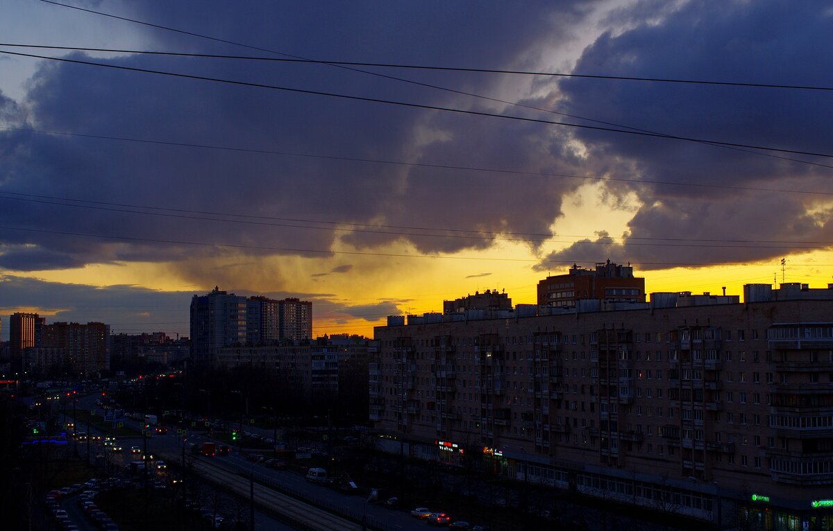 Тучи над городом встали... - Юрий Куликов