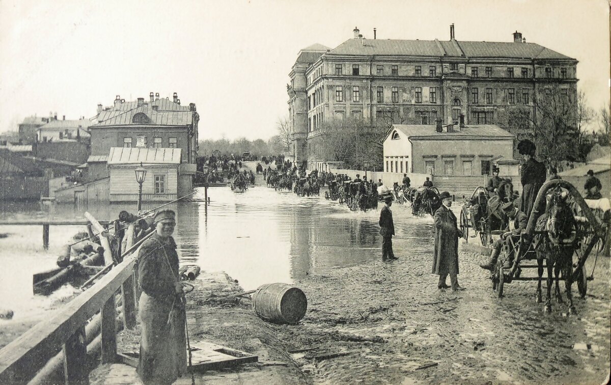 Дата. Наводнение в Москве в апреле 1908 г. - Евгений Кочуров