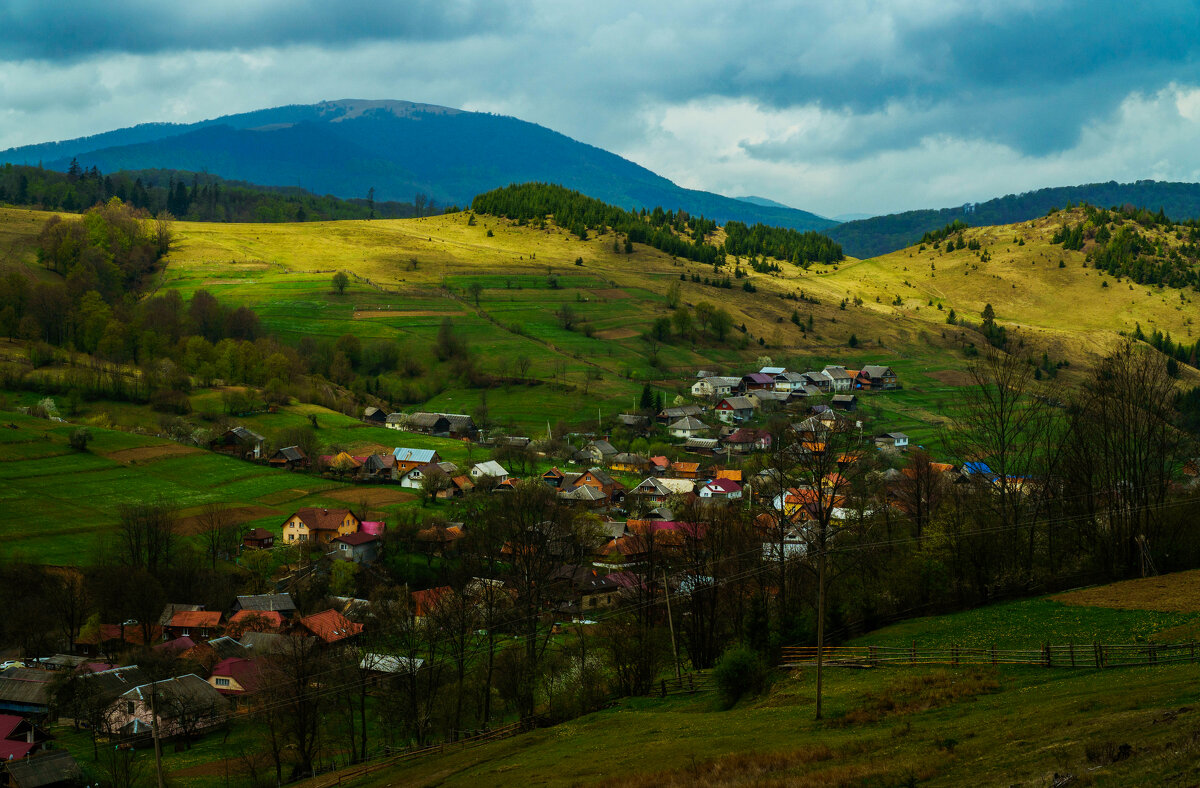 Карпаты Верховина село Красник