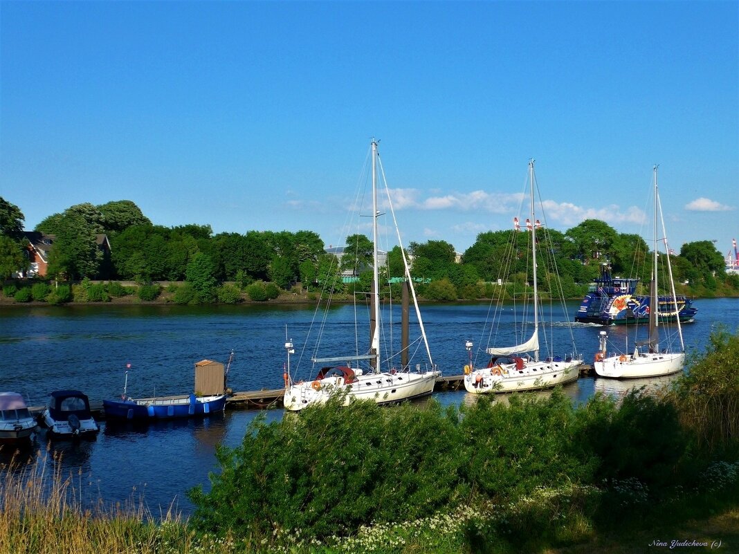 Finkenwerder Hamburg - Nina Yudicheva