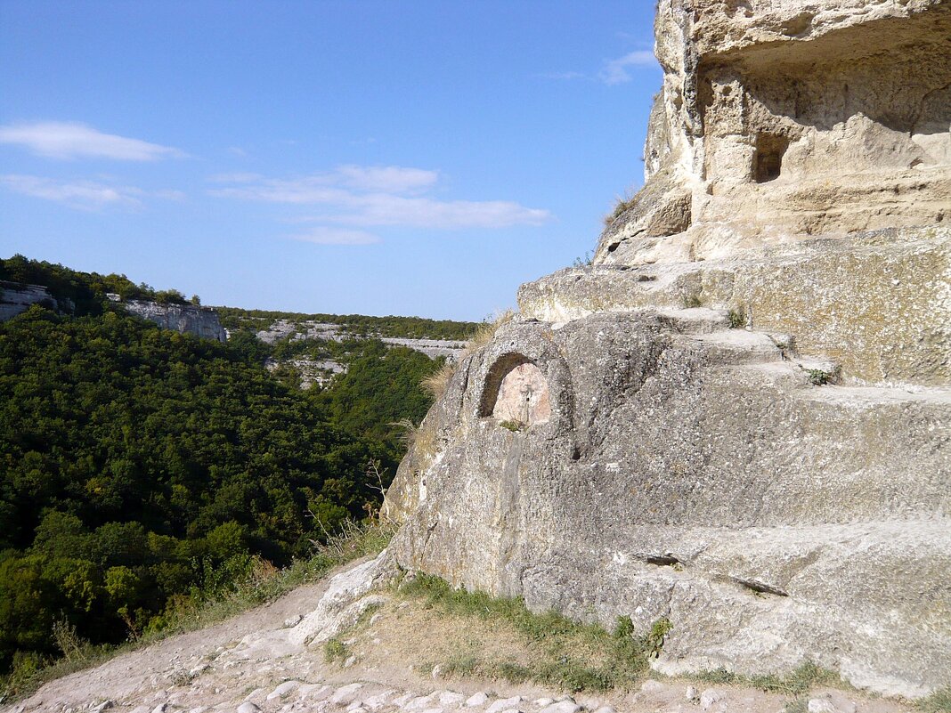 Чуфут-Кале. Крым - Татьяна Ларионова