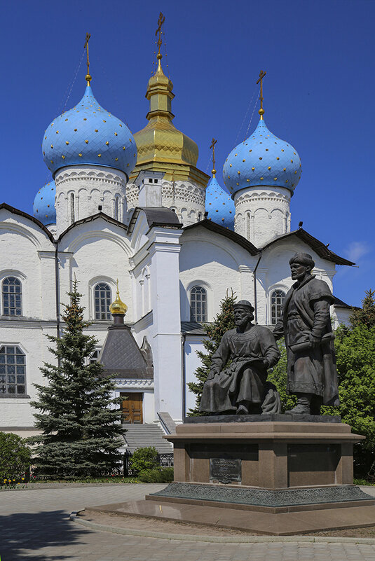 Памятник зодчим Казанского кремля - Светлана Карнаух