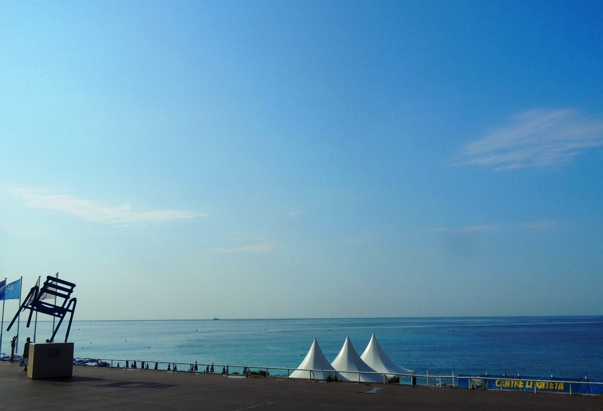 15На английской набережной  (Promenade des Anglais) - Гала 