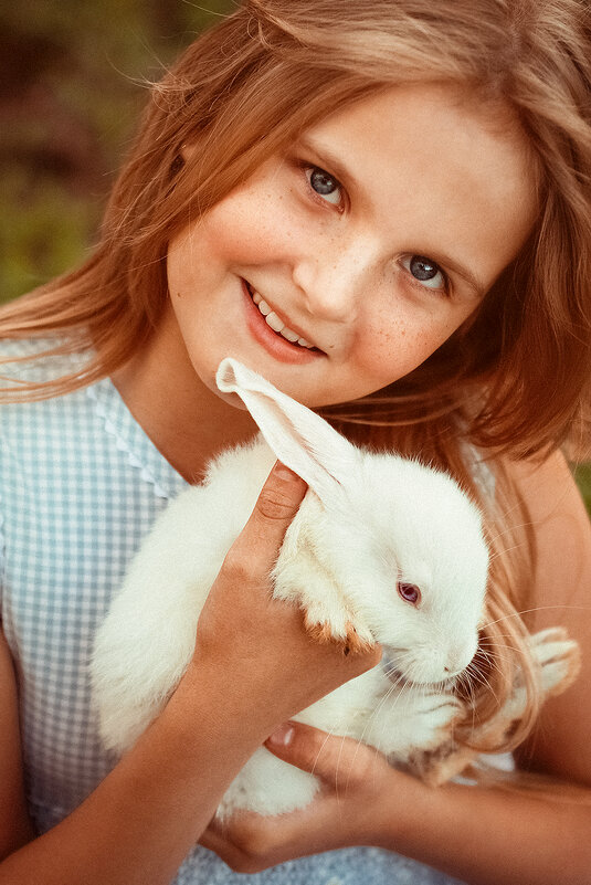 Настроение "Белый кролик" - Ольга Сапцина