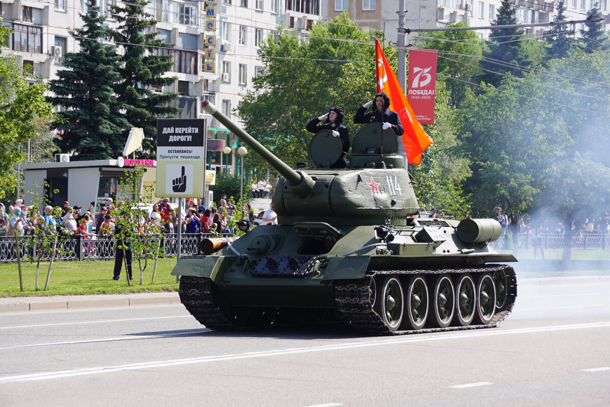 Т-34 с постамента города Новокузнецка - Наталия Григорьева