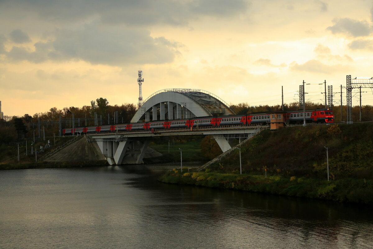 Мост Октябрьской железной дороги в Химках - Юрий Моченов